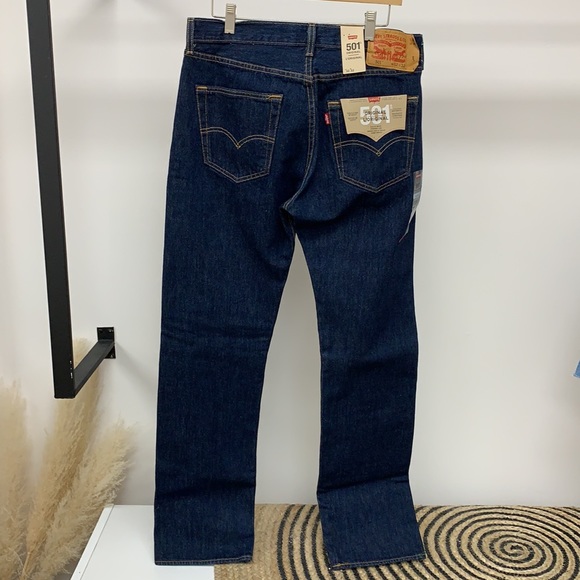 Men’s Levis 501 Jeans - Picture 4 of 4